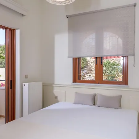 Araucaria - Private Pool, Jacuzzi, Sea View Réthimno