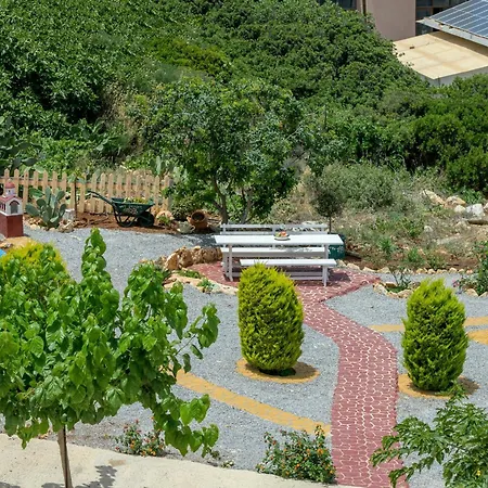 Villa Araucaria - Private Pool, Jacuzzi, Sea View Réthimno